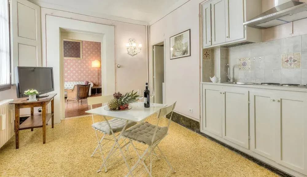 Maggio 9 Apartments - photo 14