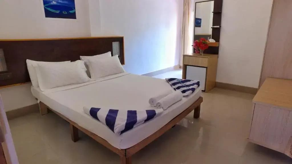 Rasdhoo Island Inn Beachfront - photo 3
