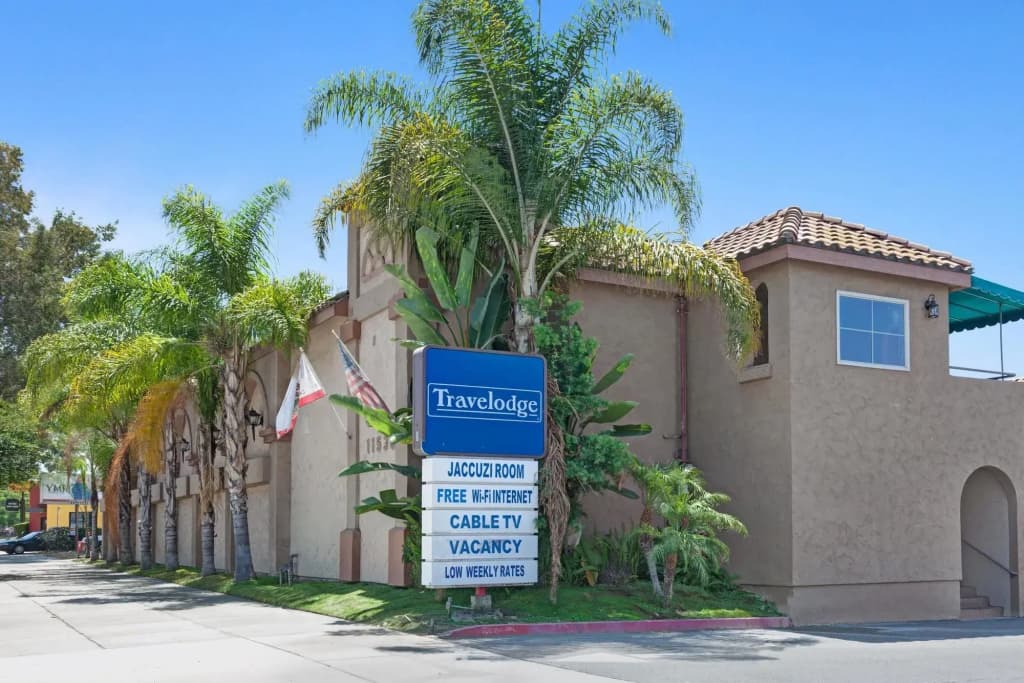 Travelodge By Wyndham Whittier - photo 12