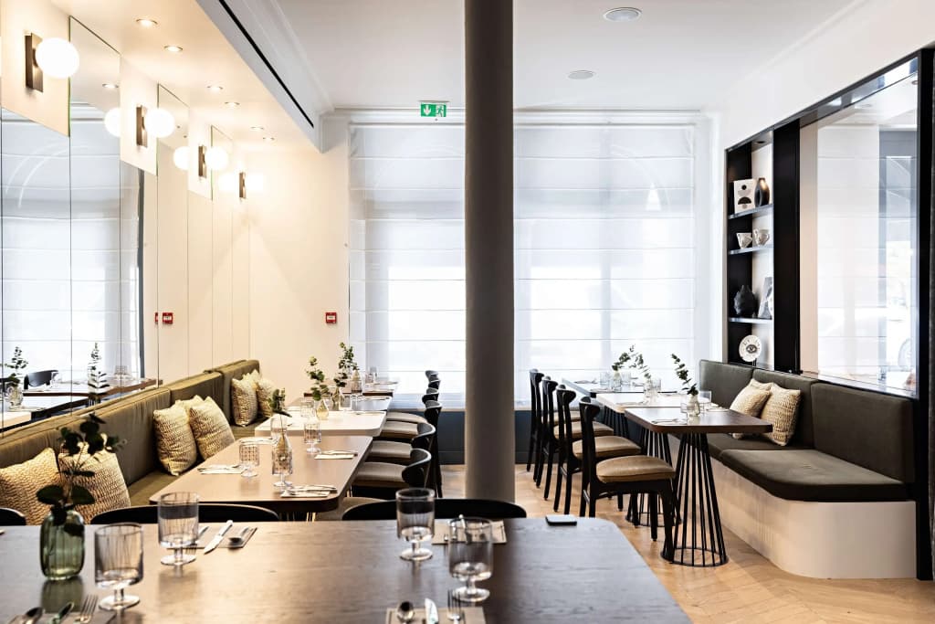 Best Western Premier The Blake Paris Gare Saint Lazare - photo 23