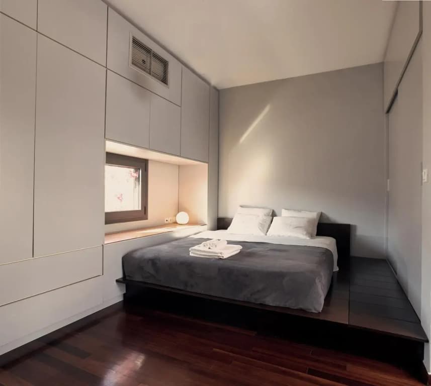 Two level apartment with panoramic view - photo 2