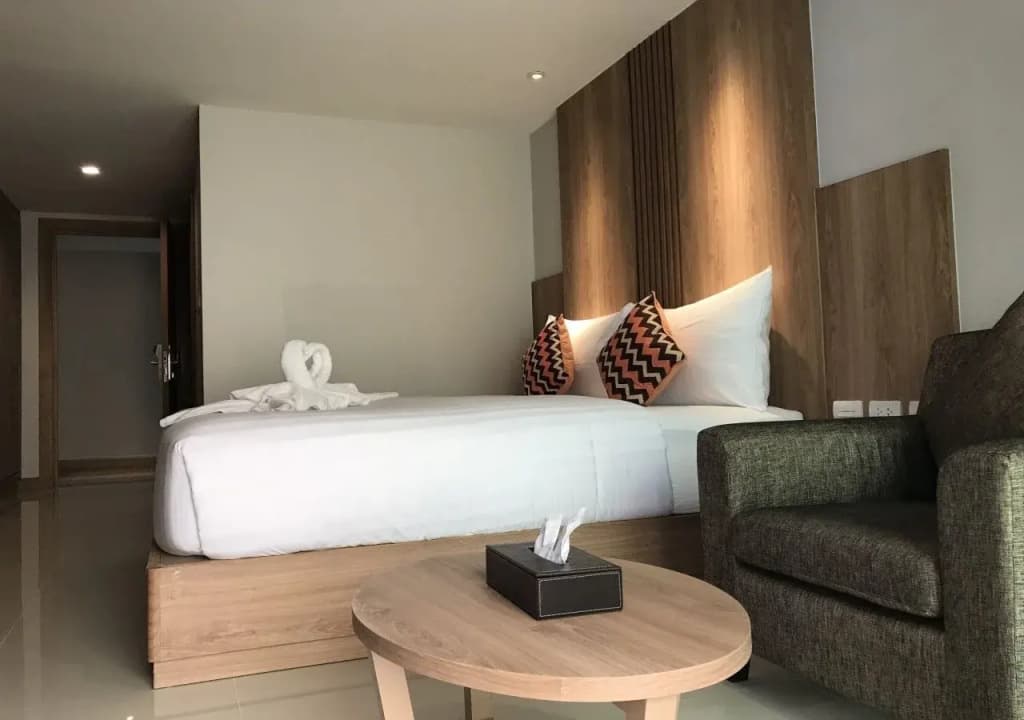 May Hotel - photo 6