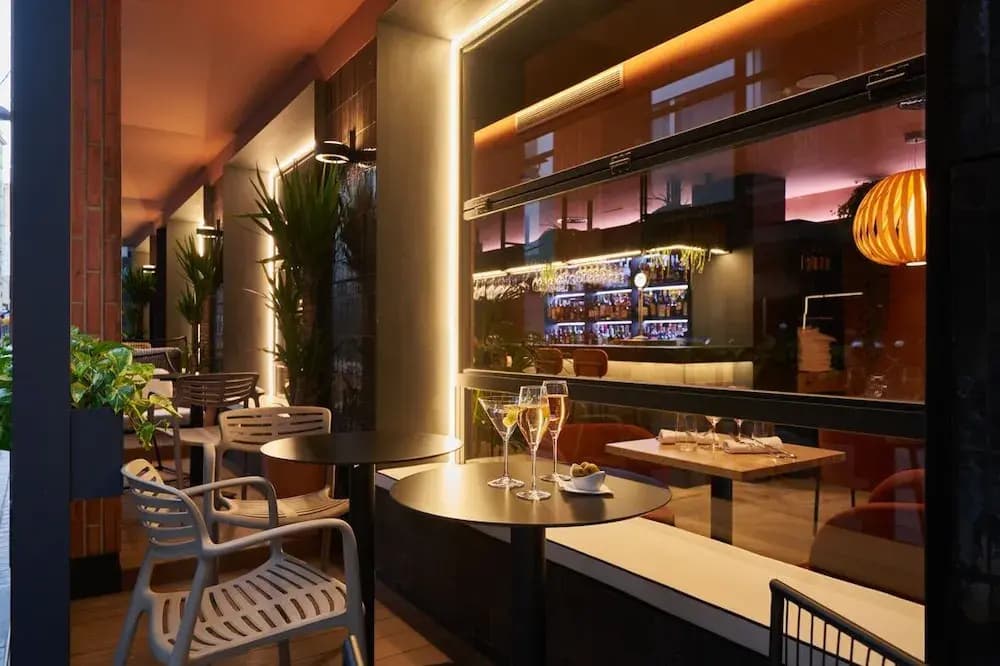 Aparthotel Augusta Barcelona - photo 25