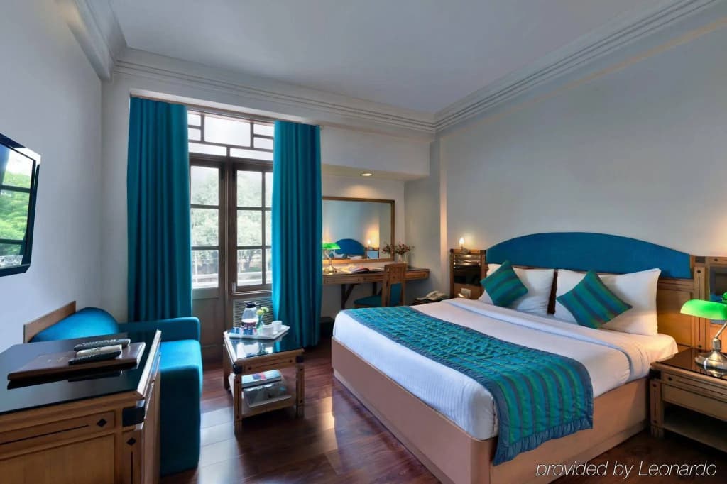 Regale Inn - photo 7