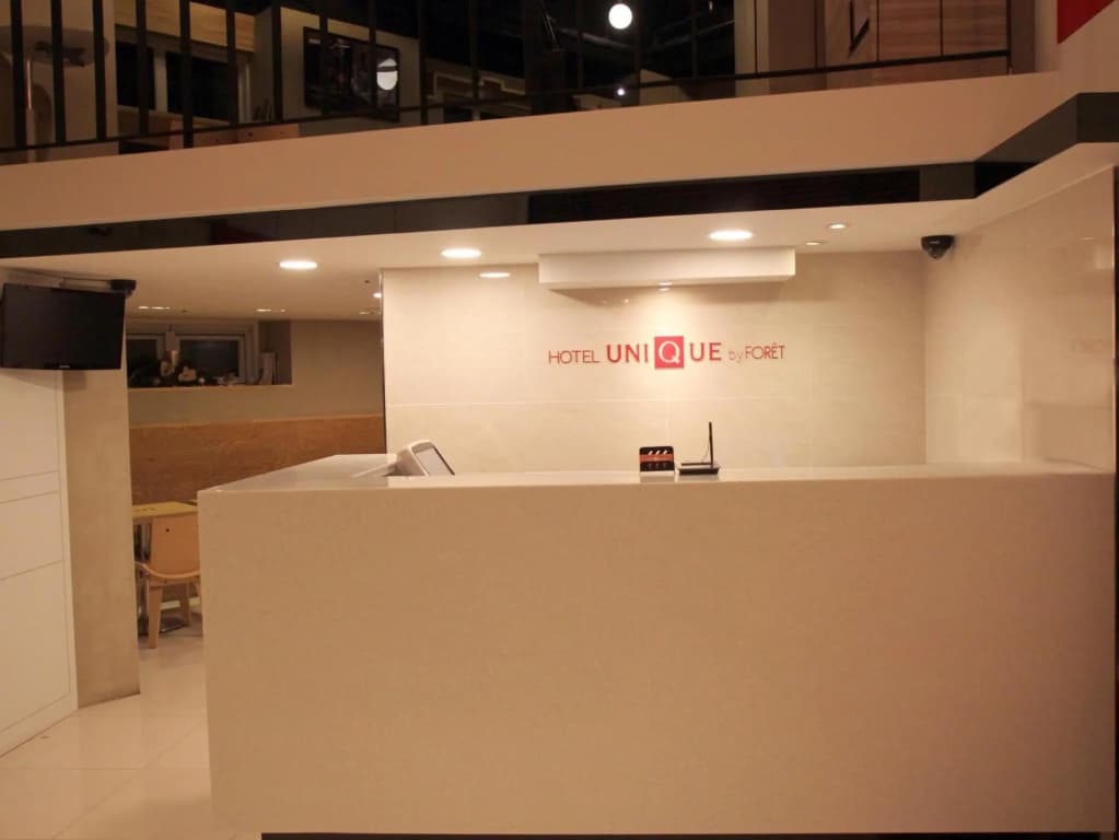 Three Seven Hotel - photo 2