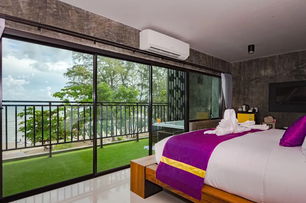 Maneetel Krabi Beachfront - photo 6