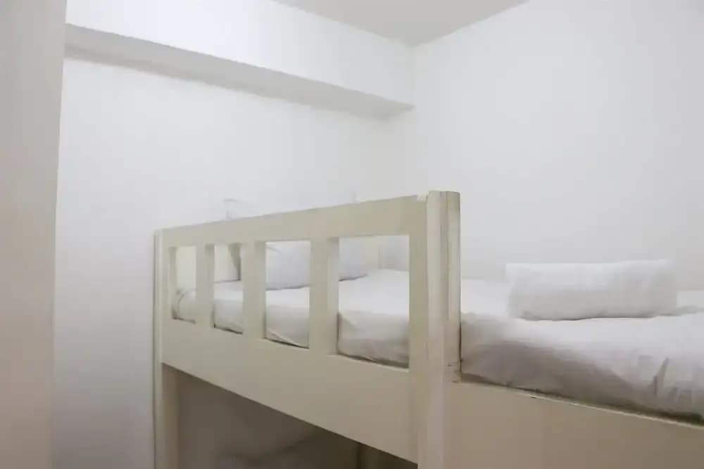 Nice Designed 2Br Menteng Square Apartment - photo 1