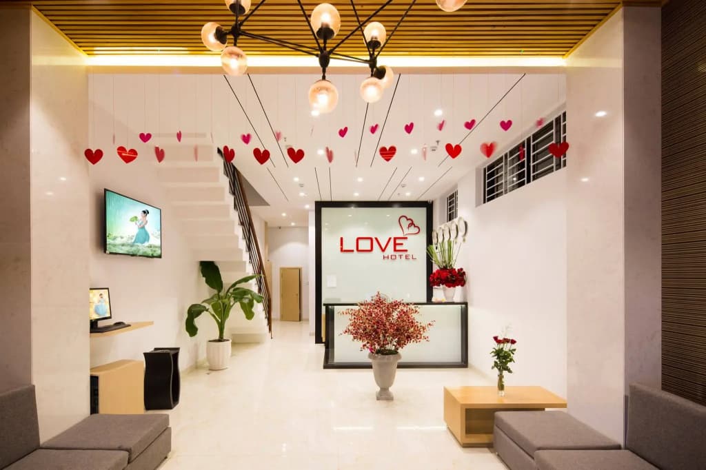 Love Hotel - main photo