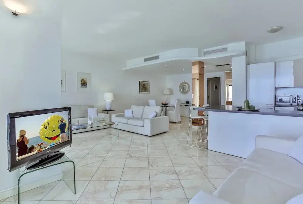 HAPPY FEW - La Suite 92 - photo 3