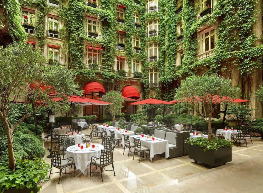 Plaza Athenee Hotel - photo 21
