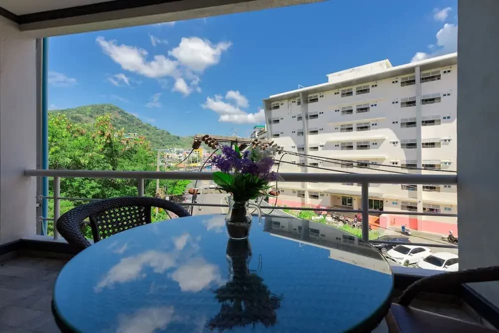 SOHO Rooms Patong - photo 11