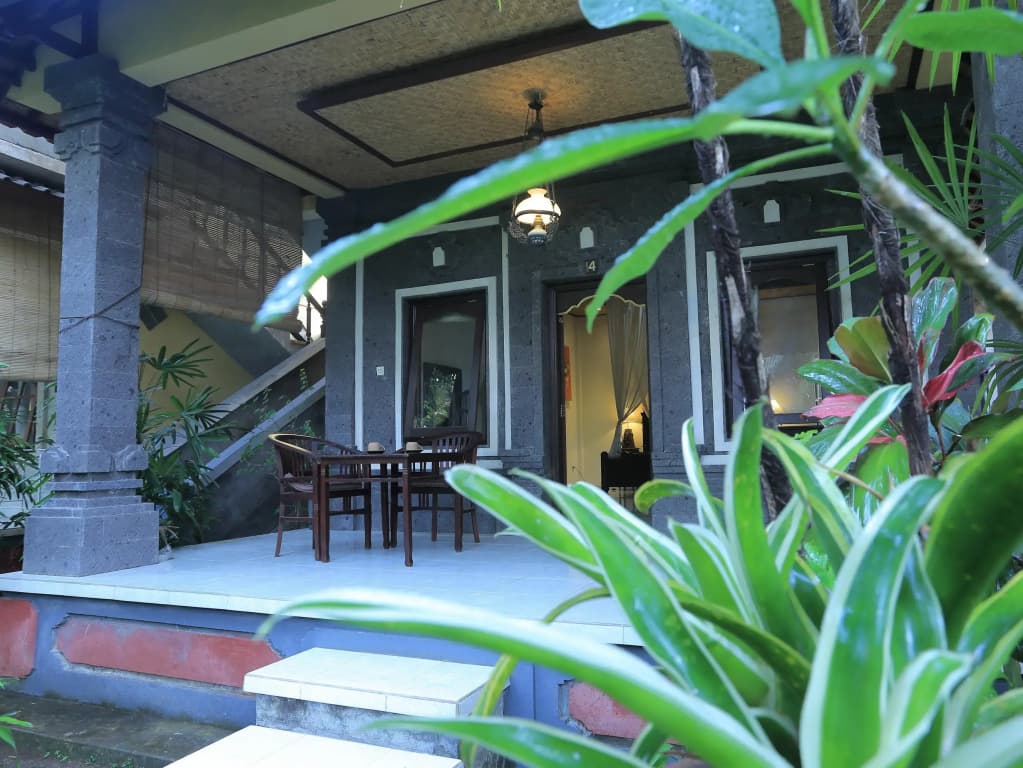 Suastika Bed and Breakfast - photo 12
