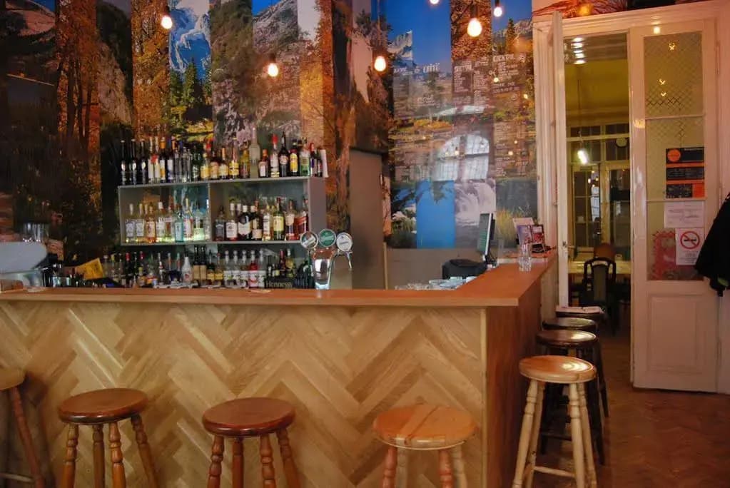 HoBar The Hostel Bar - photo 18