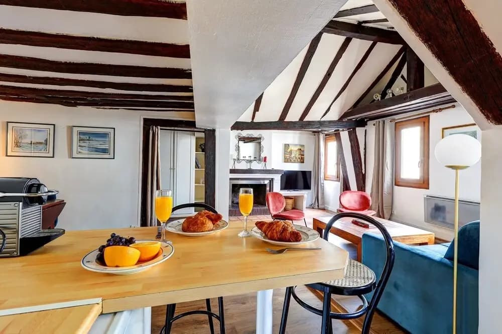Cozy 2BR in the Heart of Île Saint-Louis - photo 9