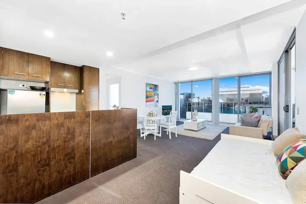 Contemporary Apartment Living - photo 2