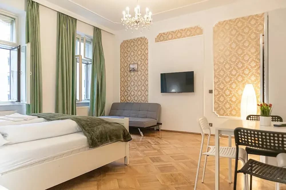 Spacious 4BR Apt Long Stay Friendly - photo 8