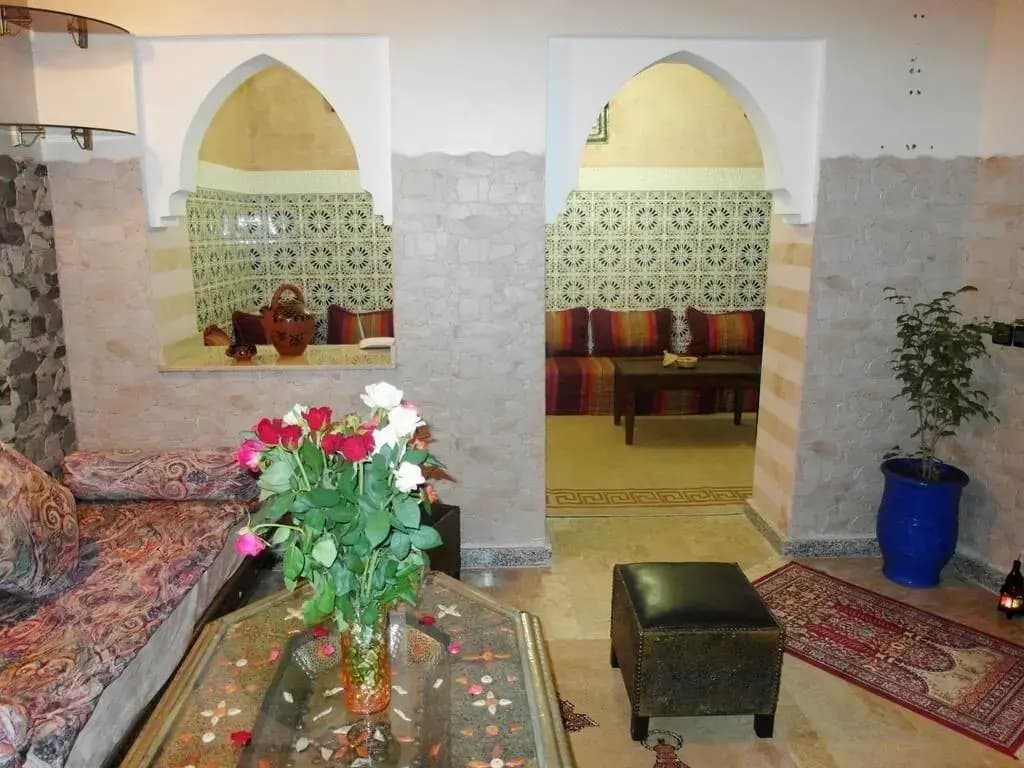 Full Moon Hostel - photo 16