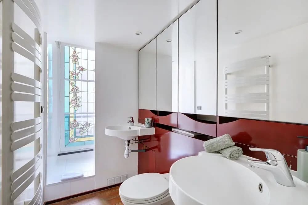 Le Marais & Place de la Republique 3BR - photo 14
