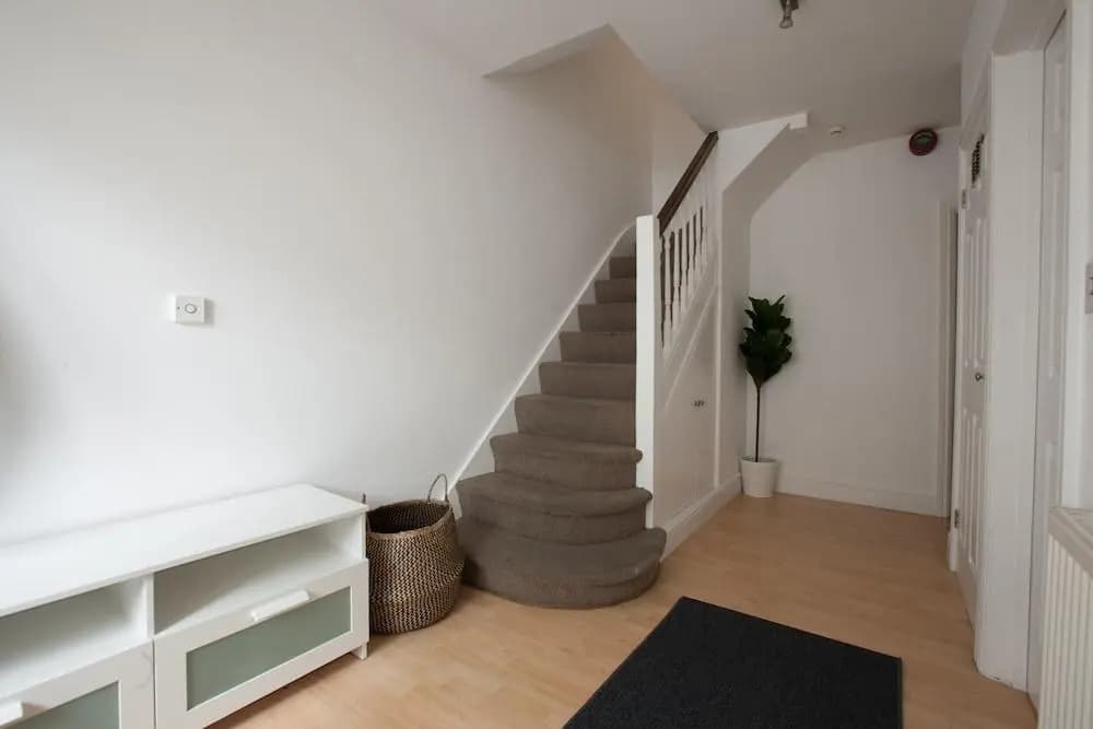 Thirsk Road Studios by EveryWhere to Sleep London - photo 8