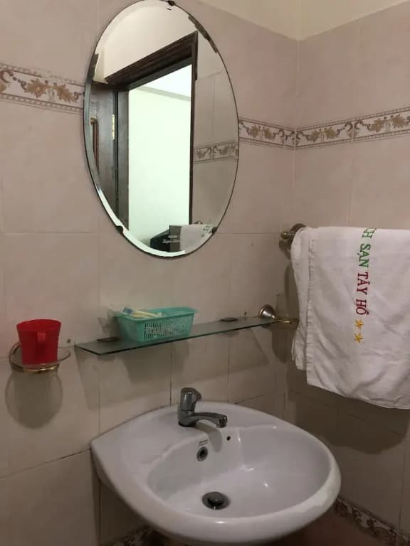 Tay Ho Hotel - photo 15