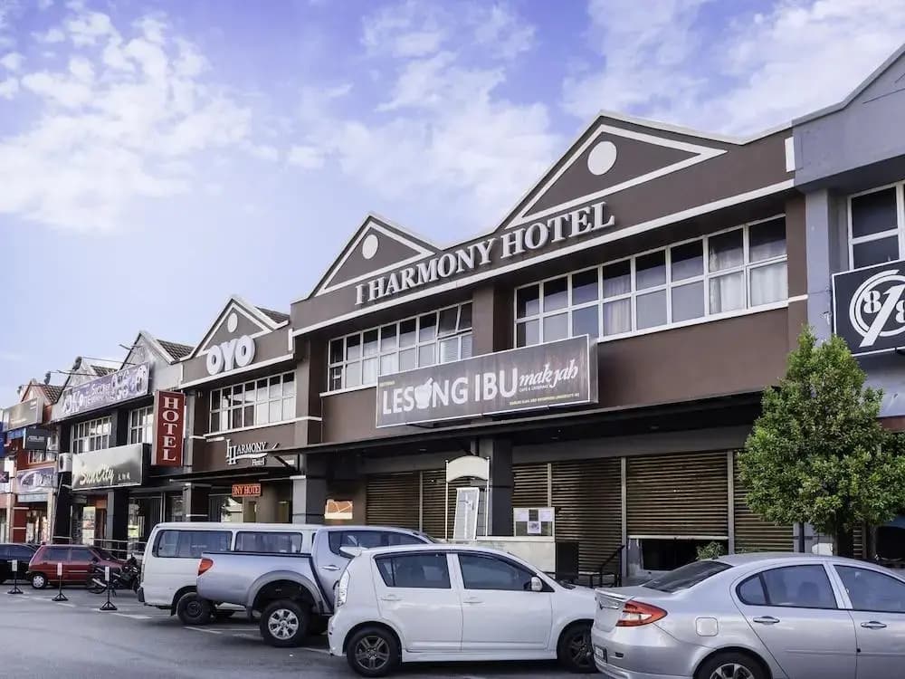 OYO 960 I Harmony Hotel - main photo