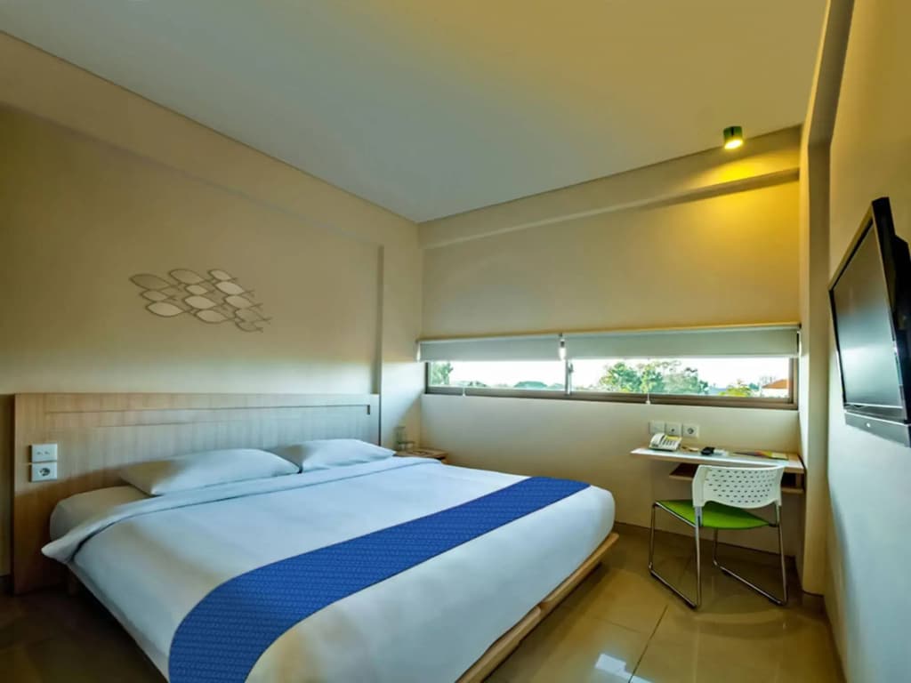 J Hotel Kuta - photo 4