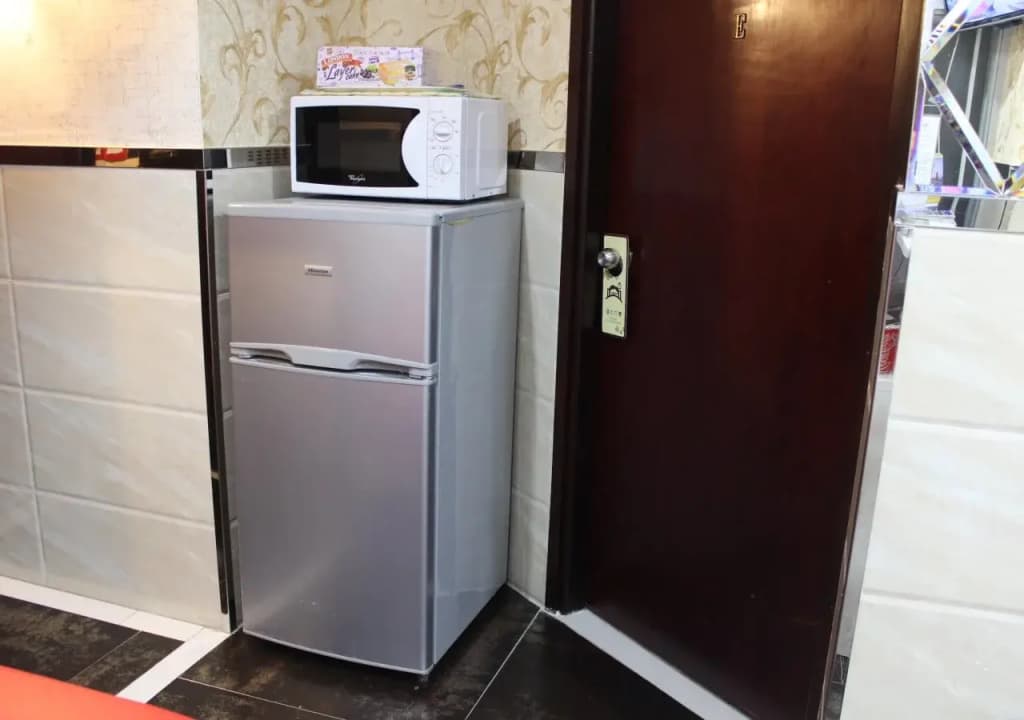 Temple Street Hotel - photo 20
