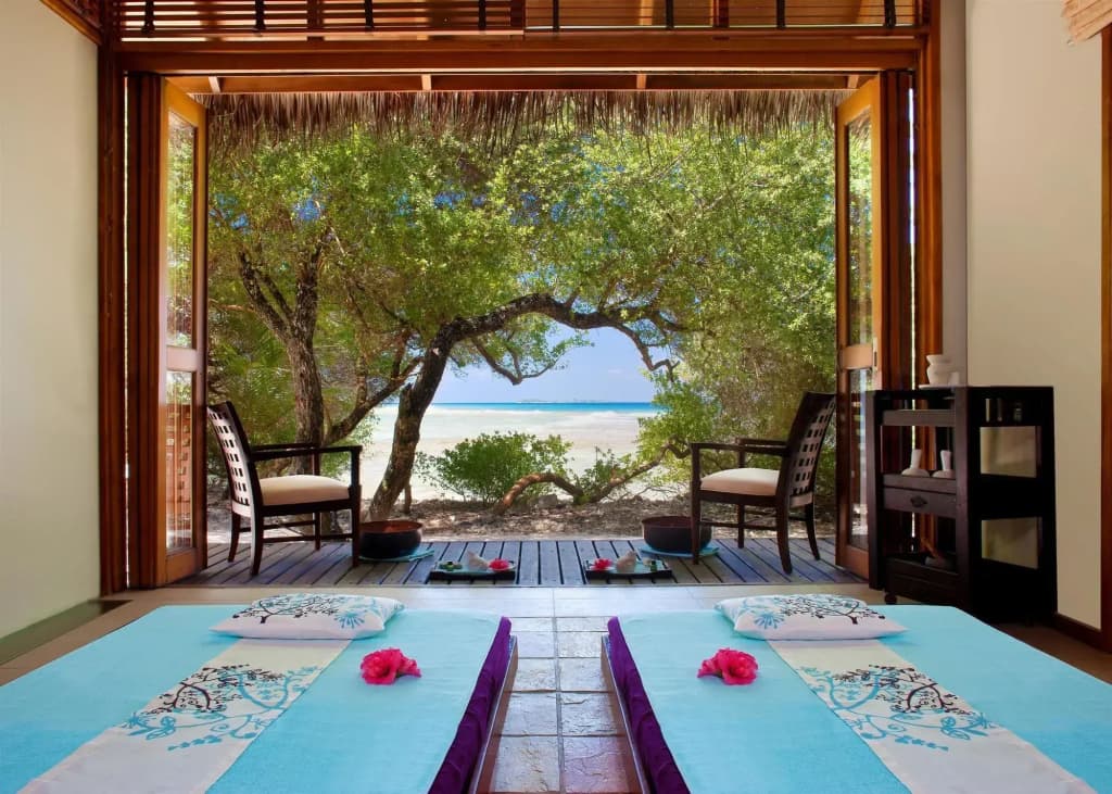 Sheraton Maldives Full Moon Resort & Spa - photo 16