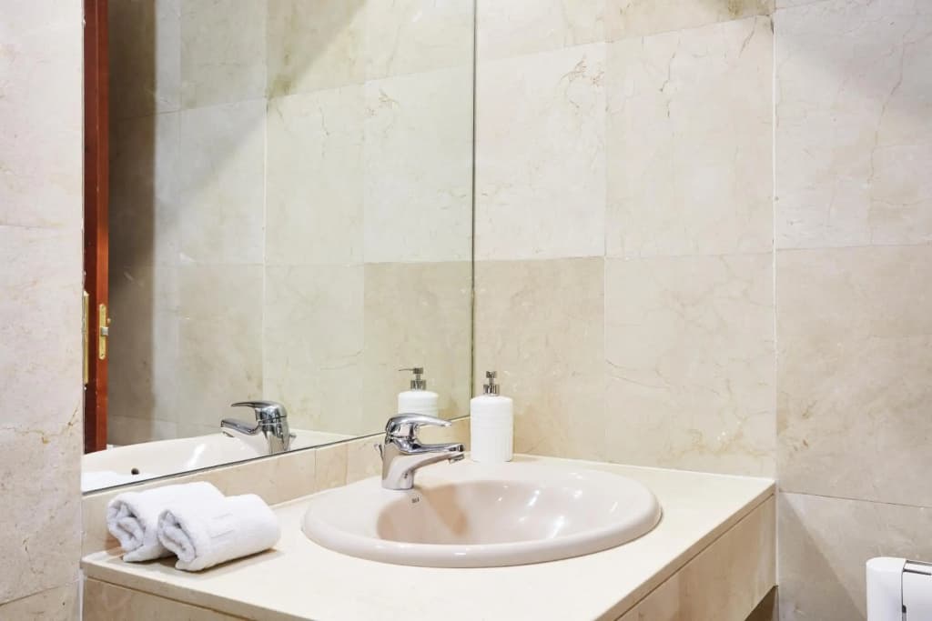 LEEWAYS APARTMENT I in GRAN VÍA - photo 7