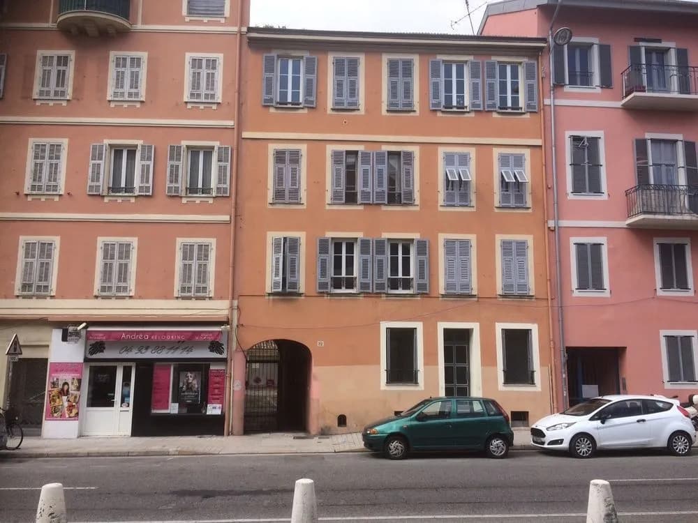 Bright 50sqm Duplex Apartment With One Room In The Center Of Nice, Wit - photo 1