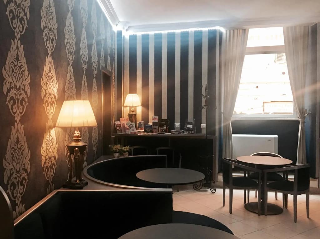 Hotel Paris - photo 22