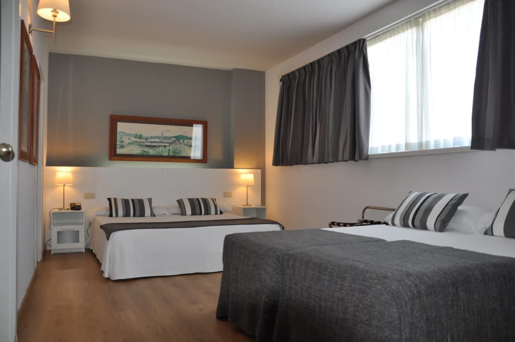 Atenea Barcelona Aparthotel  - photo 3