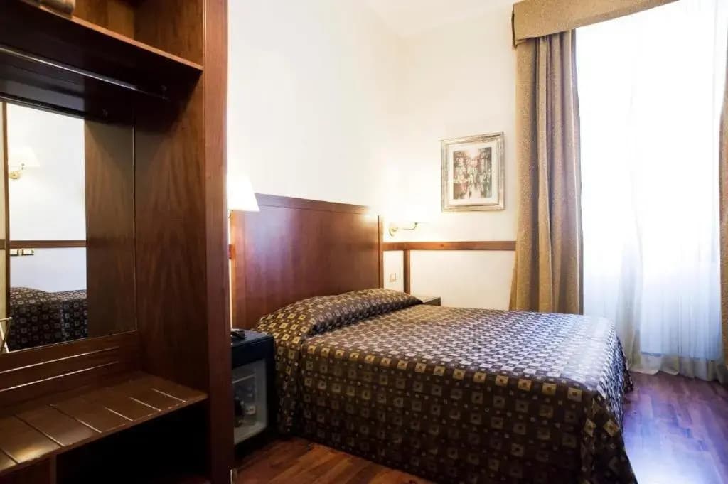 Hotel Astoria Garden - photo 4
