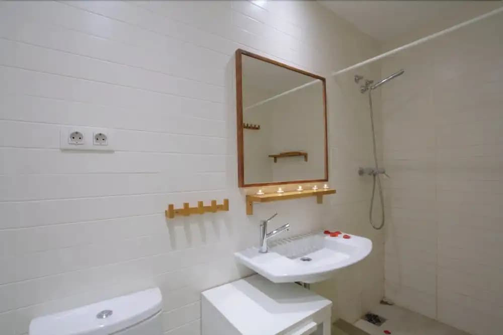 HOMEnFUN Camp Nou Stadium Apartment - photo 9