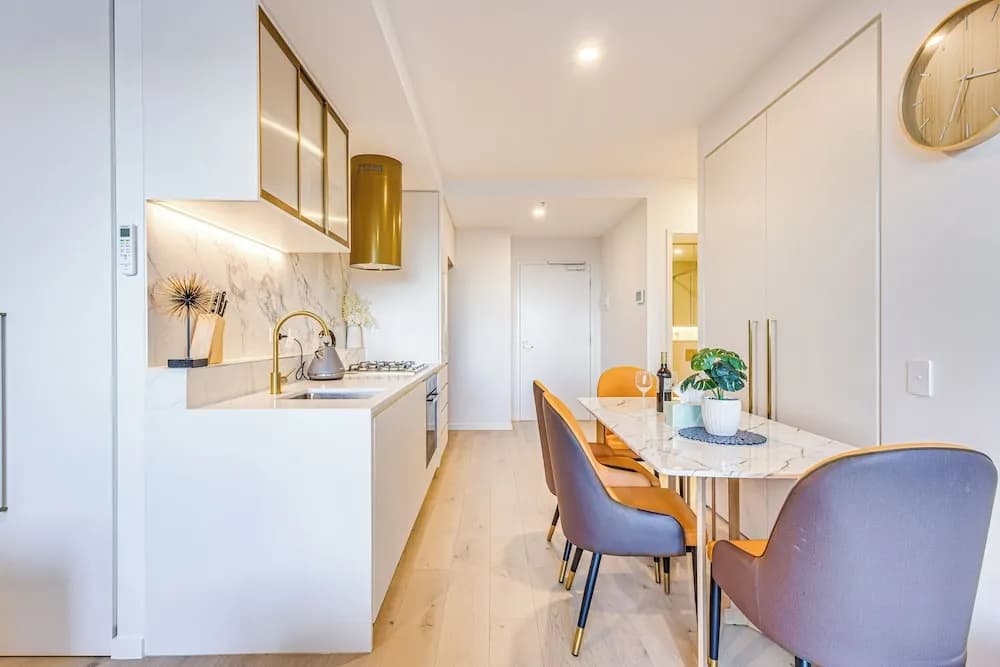 StayAU Apartment BoxHill FREE Parking - photo 17