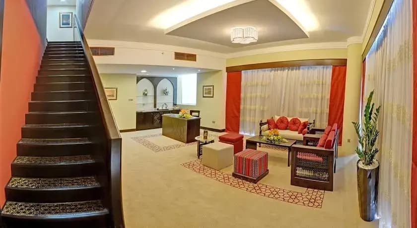 Boutique 7 Hotel & Suites - photo 14
