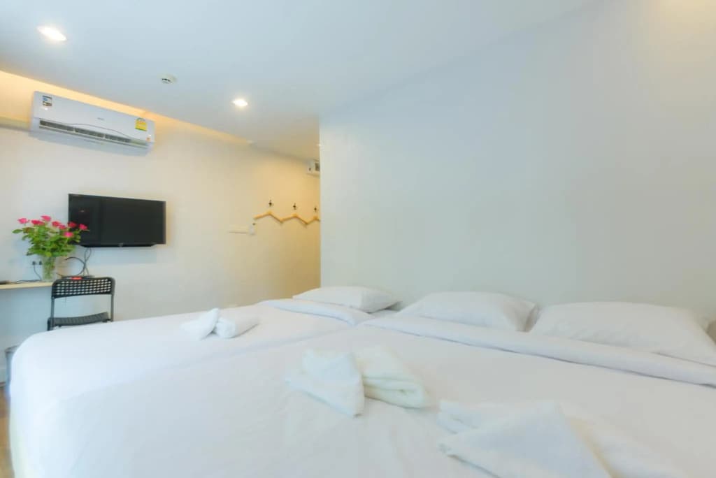 Metro Hotel - photo 30