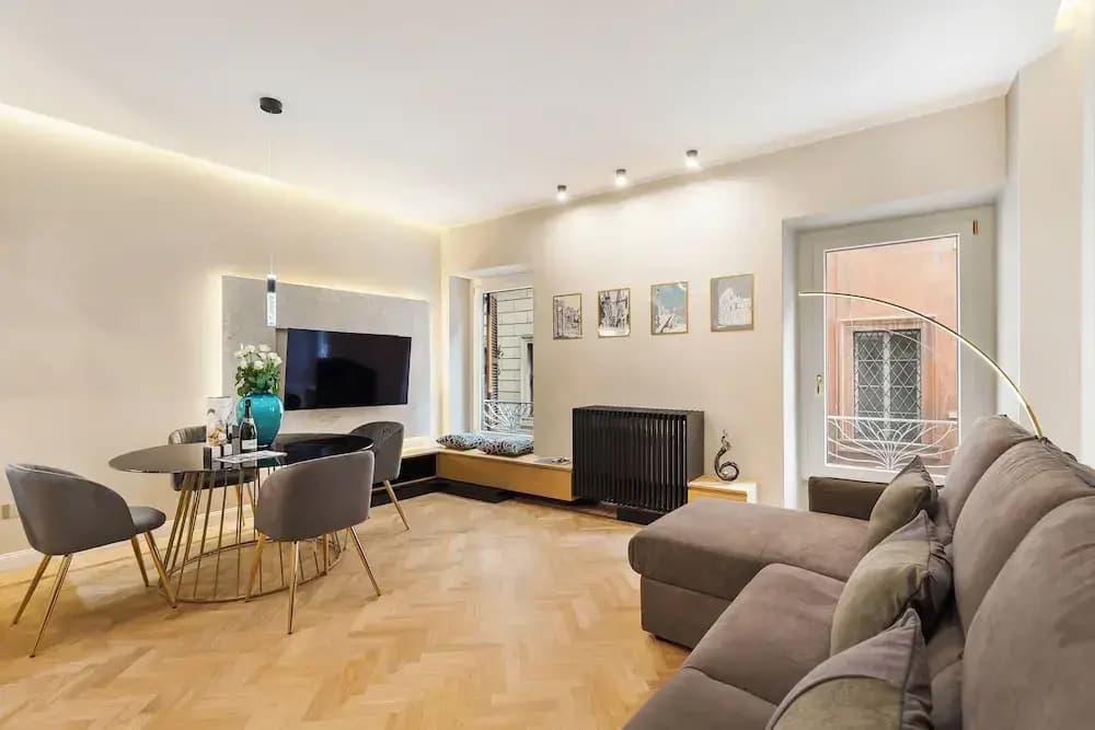 Spanish Steps Apartments - photo 1