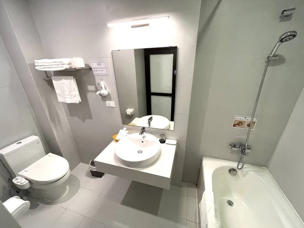 Azumaya Hotel Linh Lang - photo 8