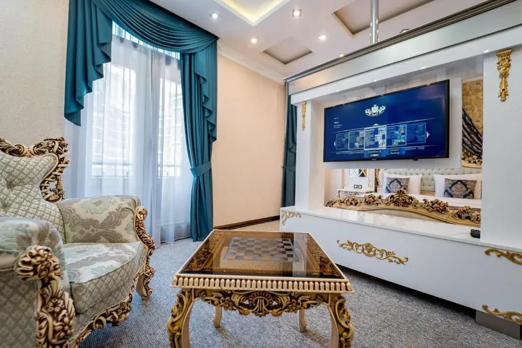 Aqua Liberty Hotel - photo 2