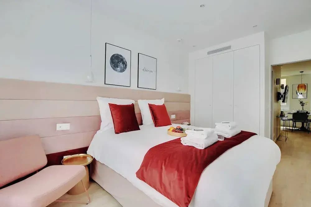 Charming Apartment - 2br/6p - In the Heart of Paris - photo 2