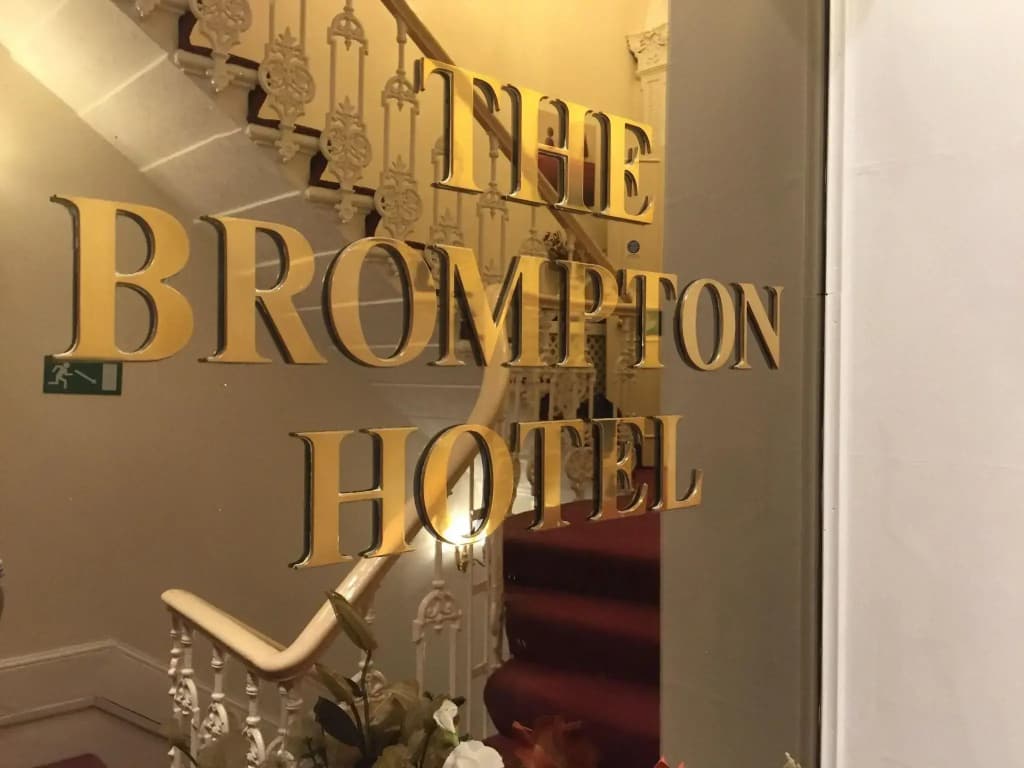 Brompton Hotel - photo 11