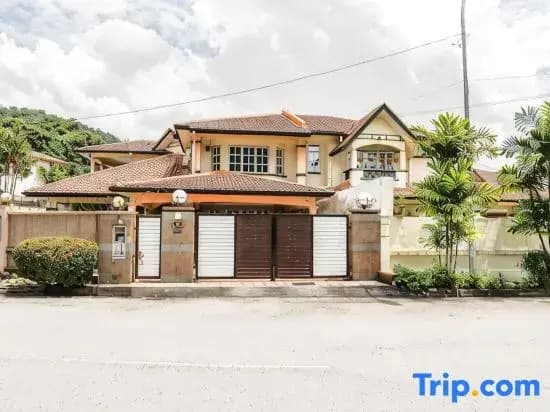 Wangsa Maju Luxury Villa with Private Pool-12pax - photo 1