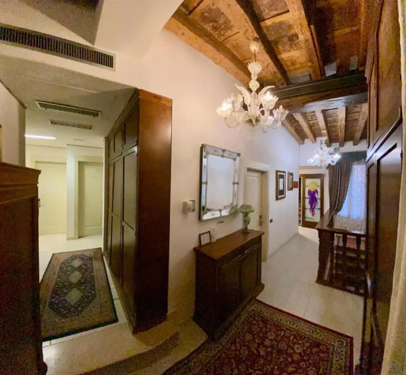 Hotel Bridge - photo 12