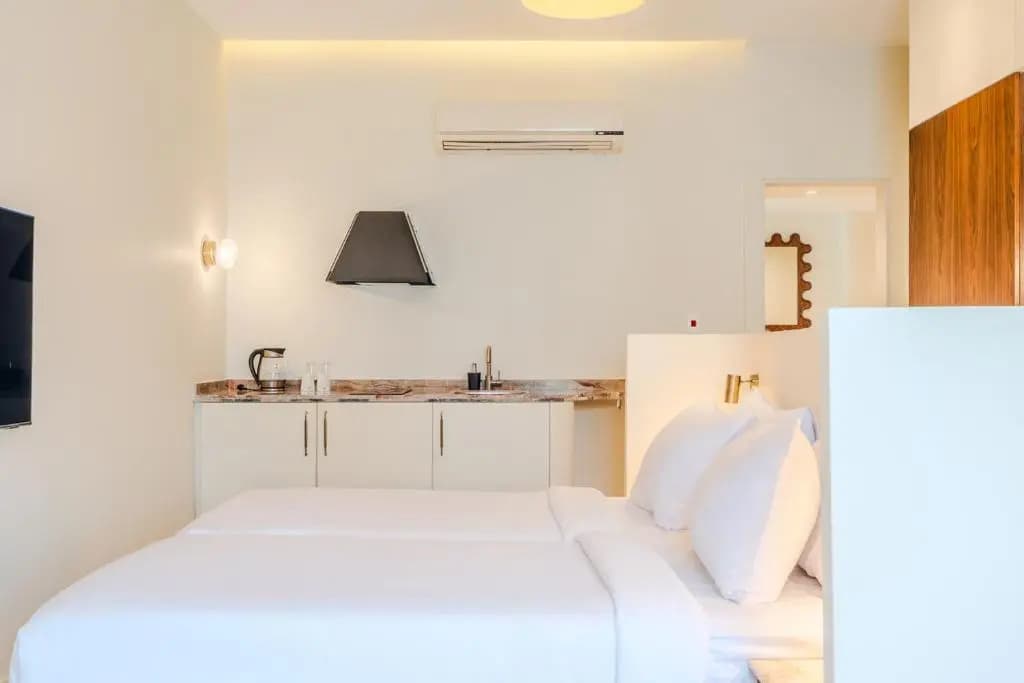 Longchamps Hotel - photo 30