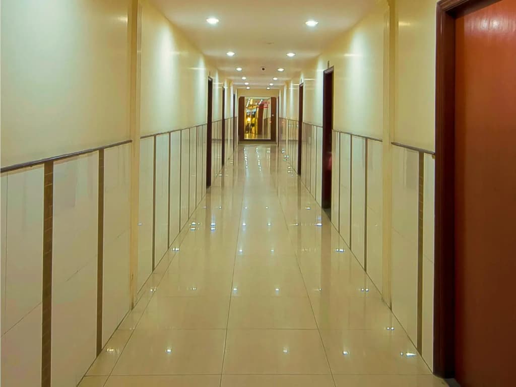 Hotel Vishal Residency, Mahipalpur Near IGI Delhi Airport - photo 13