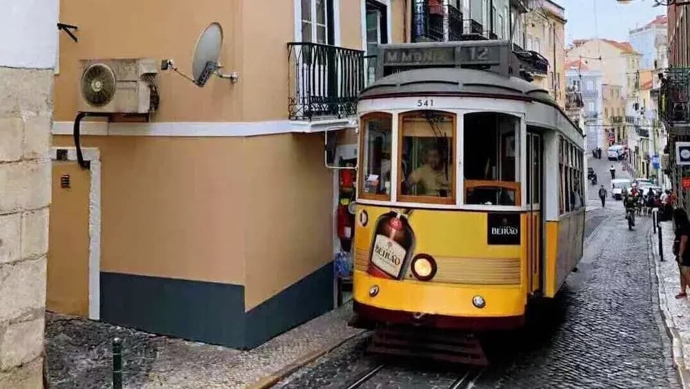 Tram & Fado Memory House - photo 14
