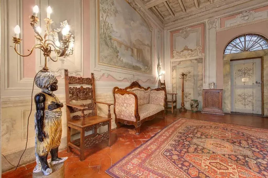 Palazzo Bucciolini - photo 1