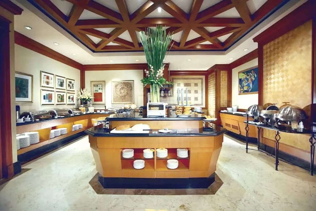 Menara Peninsula Hotel Jakarta - photo 26