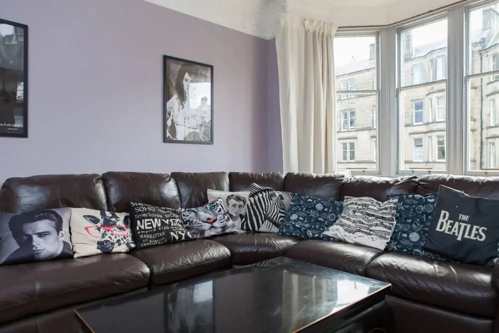 Stylish 3 Bedroom Flat - photo 3